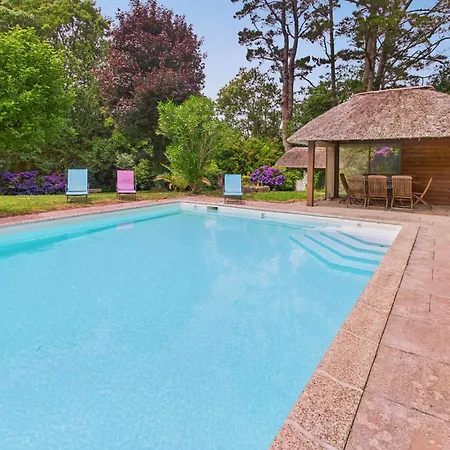 Feriehus Piscine Chauffee, Grand Jardin, Maison Pour 8 Pleuven